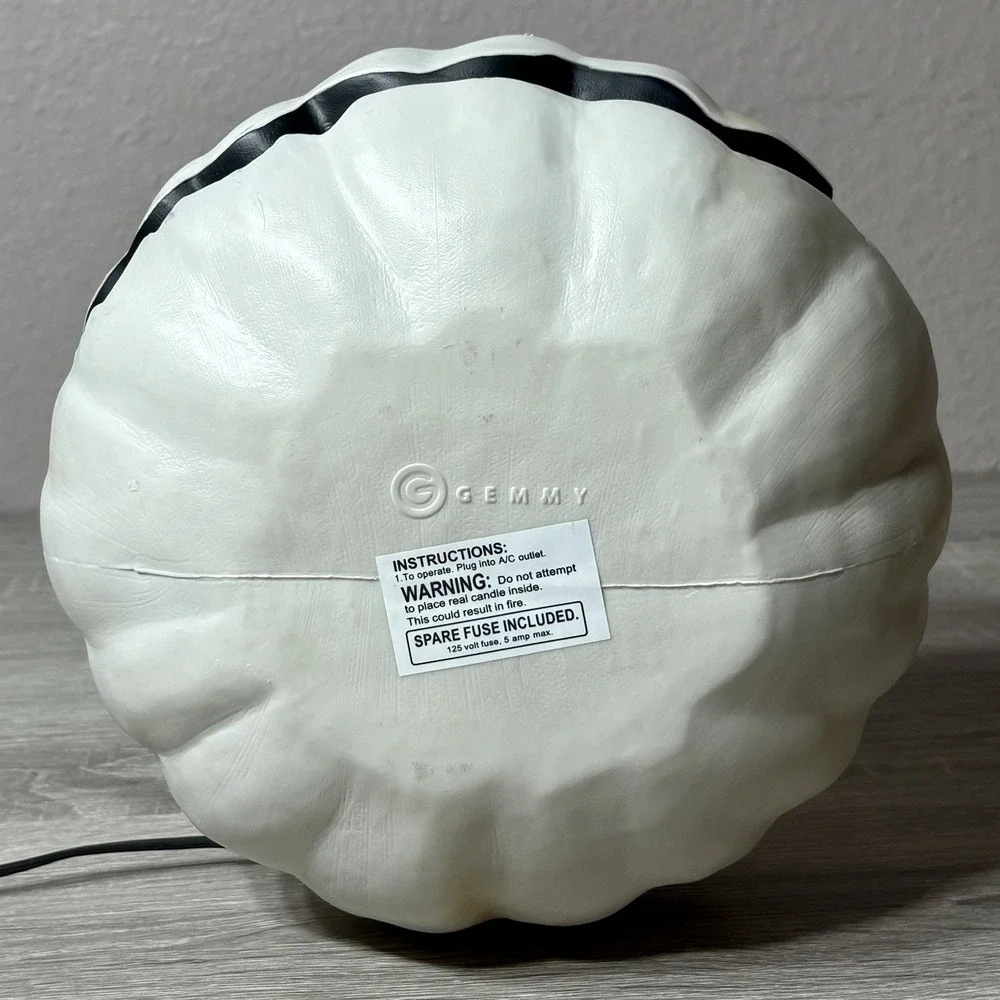 Gemmy light white working